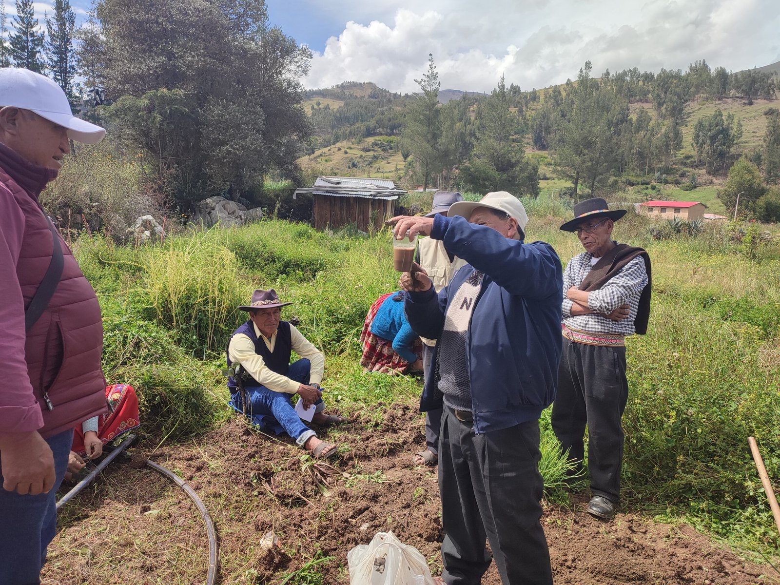 Terreno preparado para el cultivo de plantas medicinales